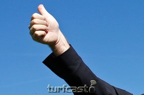 Symboldbild Daumen hoch. © turfstock.com/Balogh